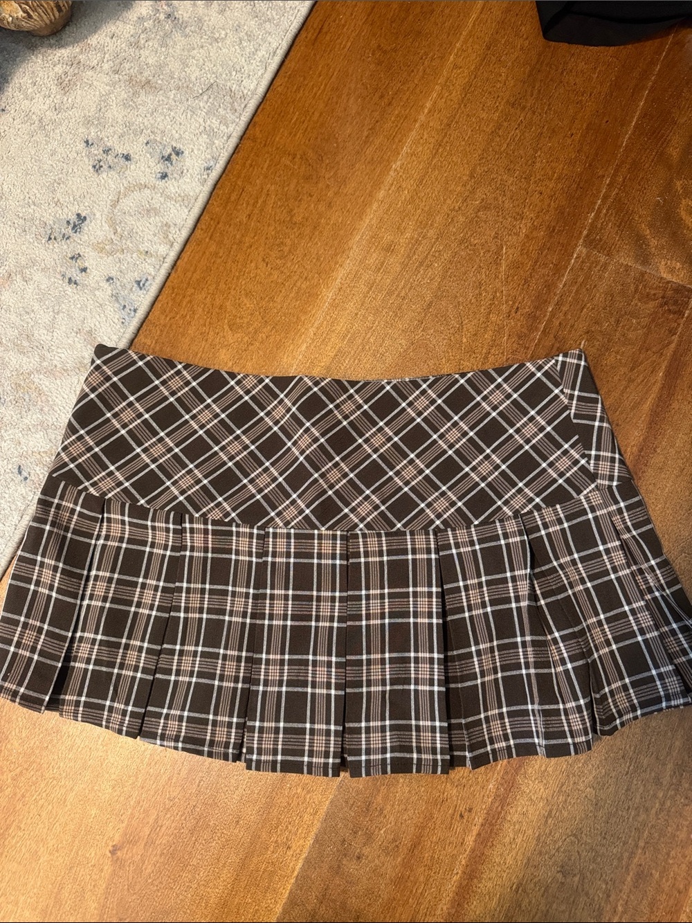 Tilly’s Brown Plaid Pleated Mini Skirt - M - Picture 2 of 3